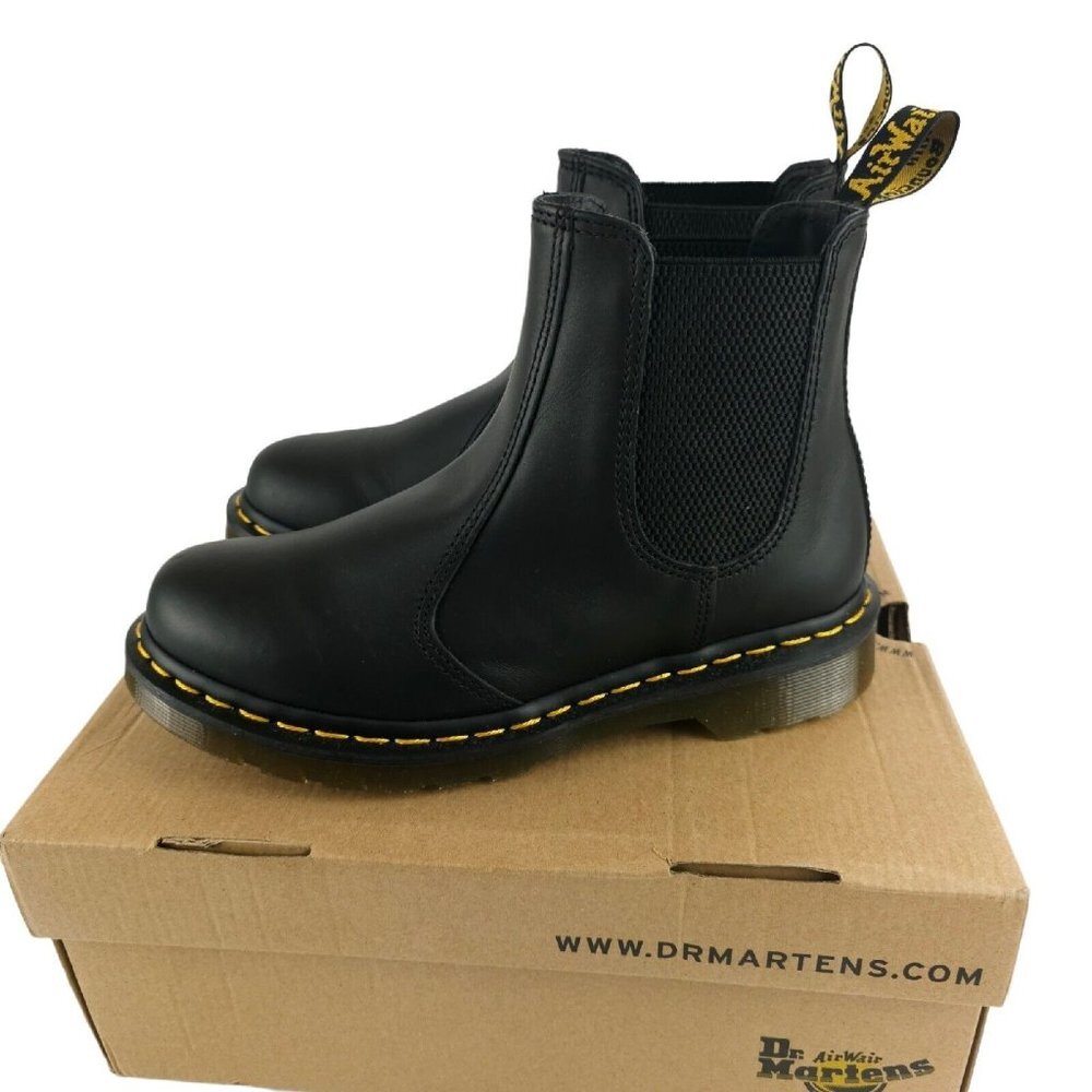 Dr. Martens 2976 Leather Chelsea Boot NAPA Black Women's Size US 5